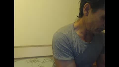 yvesstorm5 online show from 5, 1, 2025