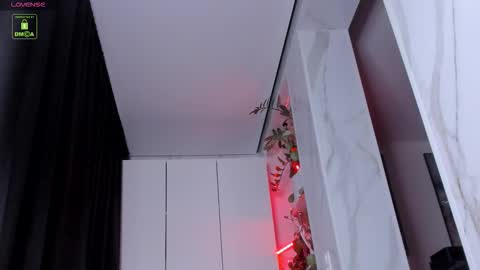 yvonne_miss online show from 30, 9, 2025