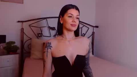 I V Y   online show from 6, 2, 2026