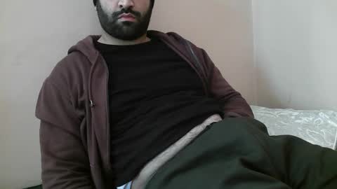 Snapshot of yxxtxxdentyk chatting on 3, 2, 2025 Bi BearXXX online show from 3, 2, 2025