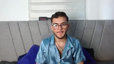 Snapshot of zac_golden chatting on 19, 10, 2025 Zack online show from 19, 10, 2025