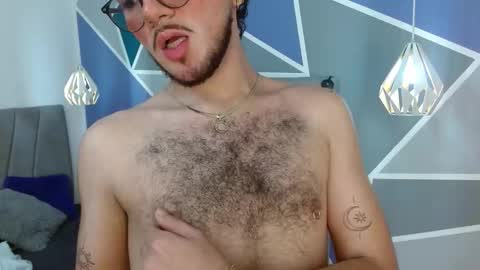 Snapshot of zac_golden chatting on 22, 10, 2025 Zack online show from 22, 10, 2025