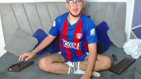 Snapshot of zac_golden chatting on 24, 10, 2025 Zack online show from 24, 10, 2025