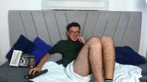 Snapshot of zac_golden chatting on 30, 10, 2025 Zack online show from 30, 10, 2025