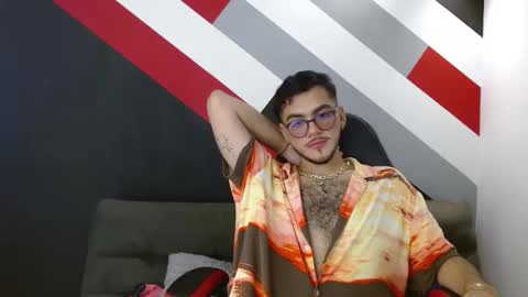 Snapshot of zac_golden chatting on 17, 11, 2025 Zack online show from 17, 11, 2025