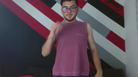 Snapshot of zac_golden chatting on 21, 11, 2025 Zack online show from 21, 11, 2025