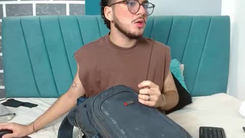 Snapshot of zac_golden chatting on 20, 12, 2025 Zack online show from 20, 12, 2025