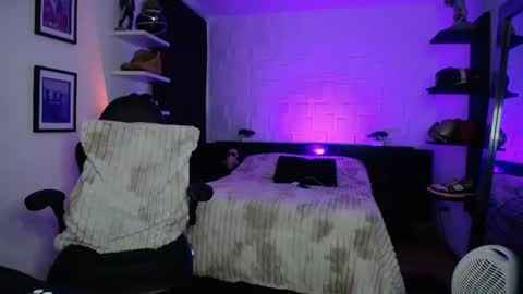 zac_muller1 online show from 30, 6, 2026