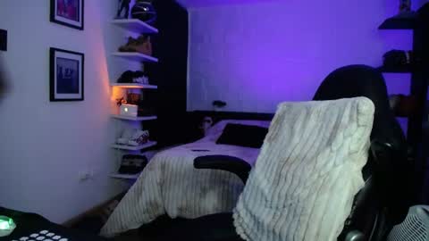zac_muller1 online show from 4, 7, 2026