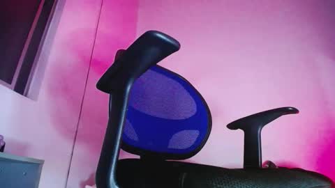 Zac Freelance model online show from 8, 1, 2026