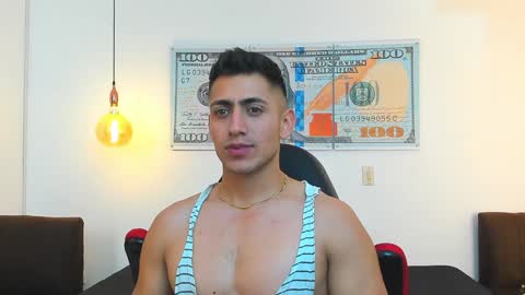 zachpri20 online show from 31, 12, 2024