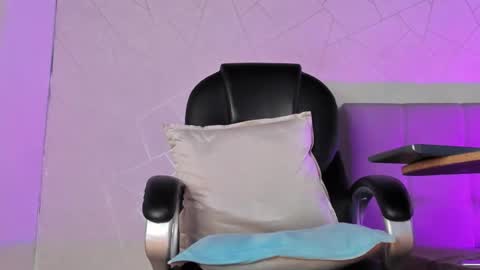 Snapshot of zack_conor chatting on 27, 11, 2025 zack conor online show from 27, 11, 2025