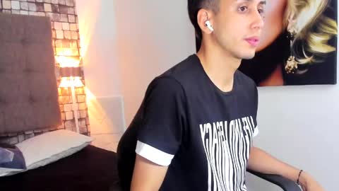 zack_isback online show from 14, 4, 2026