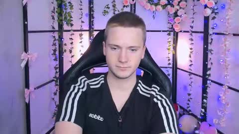 Snapshot of zackhandsome chatting on 11, 3, 2025 Zack online show from 11, 3, 2025