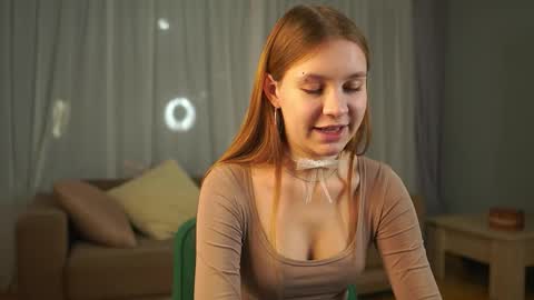Snapshot of zadabercher chatting on 13, 10, 2025 Marina online show from 13, 10, 2025