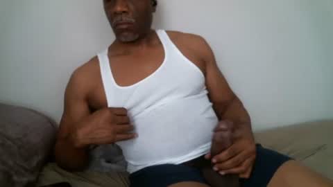 Snapshot of zaddybretty chatting on 14, 10, 2025 zaddybretty online show from 14, 10, 2025