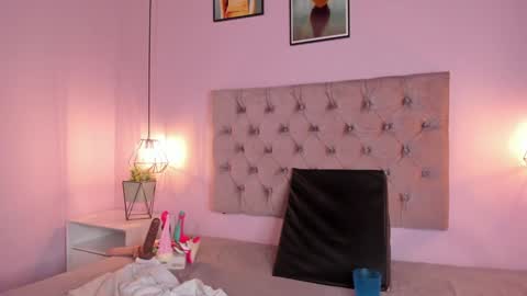 Snapshot of zafiiraa chatting on 15, 1, 2025 zafira online show from 15, 1, 2025