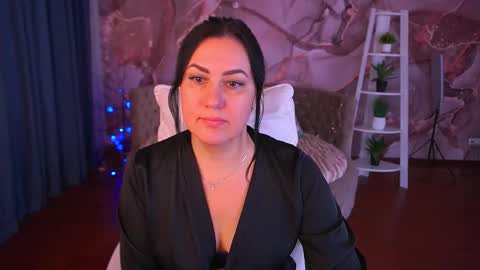 Snapshot of zafiramoonn chatting on 17, 11, 2025 Zafiramoonn online show from 17, 11, 2025