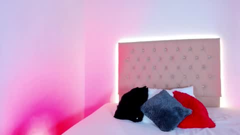 Zafiro Brown online show from 23, 10, 2025