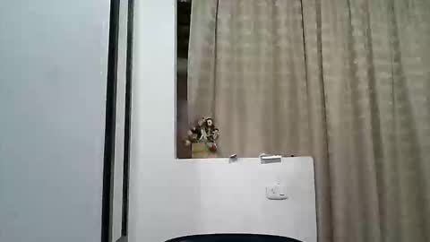 Zafiro online show from 22, 4, 2026