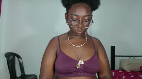 Snapshot of zahhysims chatting on 18, 2, 2025 zahhy online show from 18, 2, 2025