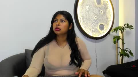 Zaira online show from 10, 11, 2025