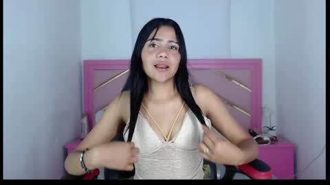 Snapshot of zaira_angel chatting on 6, 2, 2025 Zaira Angel online show from 6, 2, 2025