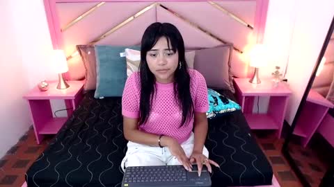 Snapshot of zaira_angel chatting on 25, 2, 2025 Zaira Angel online show from 25, 2, 2025
