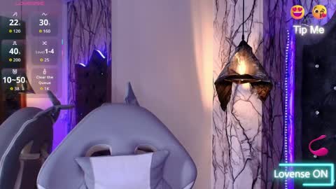   online show from 8, 4, 2026