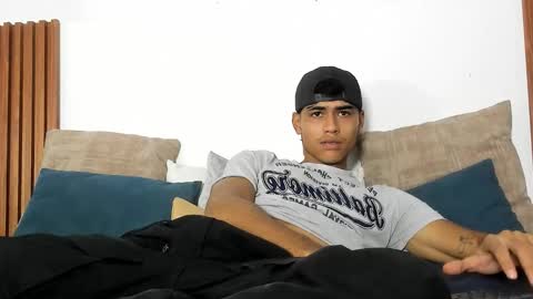 Snapshot of zander_2120 chatting on 31, 10, 2025 Zander online show from 31, 10, 2025