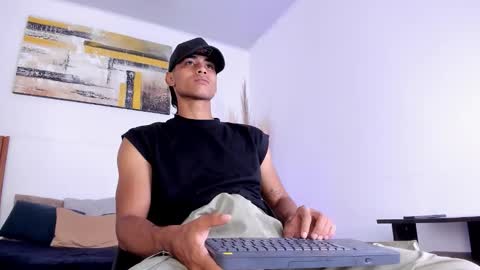 Snapshot of zander_2120 chatting on 15, 11, 2025 Zander online show from 15, 11, 2025