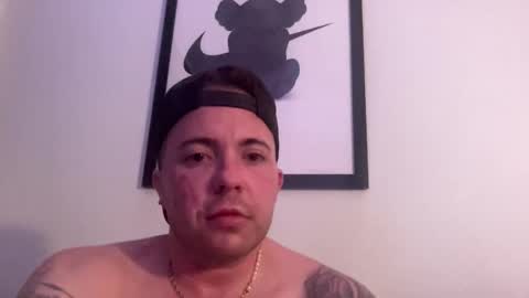 Hung 10 X 6.5 online show from 11, 1, 2026