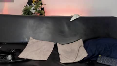 Zane Lux online show from 12, 4, 2026