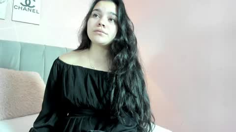 Zara Sweet  online show from 6, 1, 2025