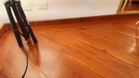 Zarah Andrews online show from 28, 10, 2025