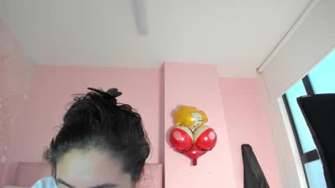 Snapshot of zarah_torres chatting on 25, 11, 2025 Zarah online show from 25, 11, 2025