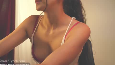 Miss Lynch   Next show  2911 online show from 18, 12, 2024