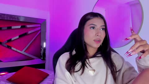 Zara Lim  online show from 20, 12, 2024