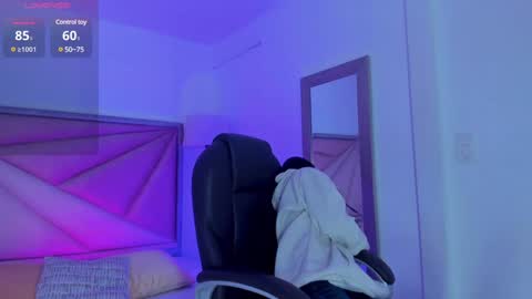 Snapshot of zaralim chatting on 3, 2, 2025 Zara Lim online show from 3, 2, 2025