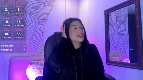 Zara Lim  online show from 27, 2, 2025