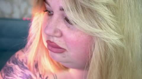 Lola online show from 5, 4, 2026