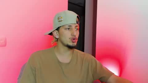 Snapshot of zarcoox chatting on 11, 4, 2026 Zarcoo online show from 11, 4, 2026