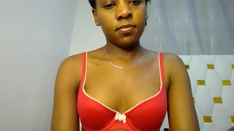 Snapshot of zariah011 chatting on 6, 5, 2026 zariah online show from 6, 5, 2026