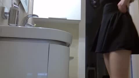 Snapshot of zarinaswift chatting on 7, 12, 2024 Zarina Swift online show from 7, 12, 2024