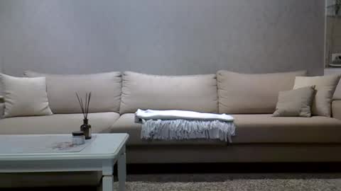 Snapshot of zarinaswift chatting on 13, 2, 2025 Zarina Swift online show from 13, 2, 2025