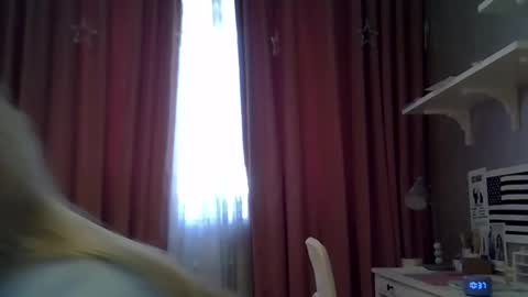 Snapshot of zarinaswift chatting on 25, 9, 2025 Zarina Swift online show from 25, 9, 2025