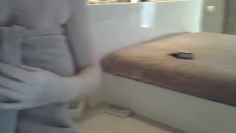 Snapshot of zarinaswift chatting on 16, 10, 2025 Zarina Swift online show from 16, 10, 2025