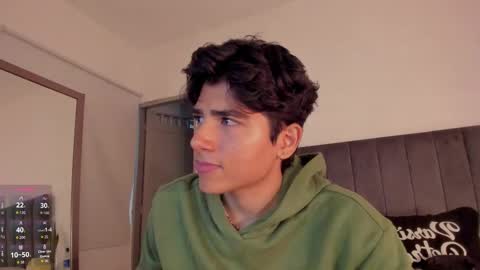 Hii im Zay.                 I save money for education. PVT Open. online show from 2, 12, 2025