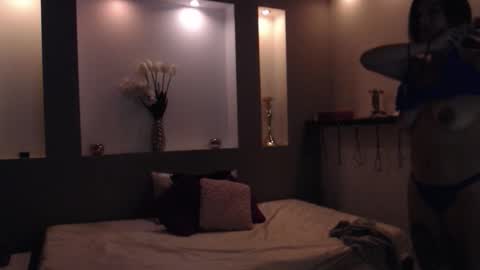 Karolyne online show from 2, 2, 2026