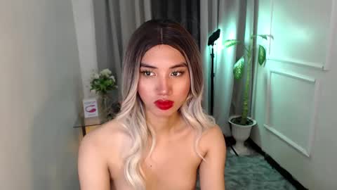 zelainalovetocum online show from 24, 1, 2025